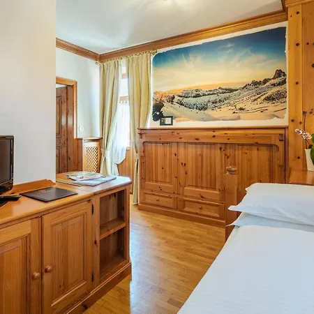 Franceschi Park Szálloda 4*