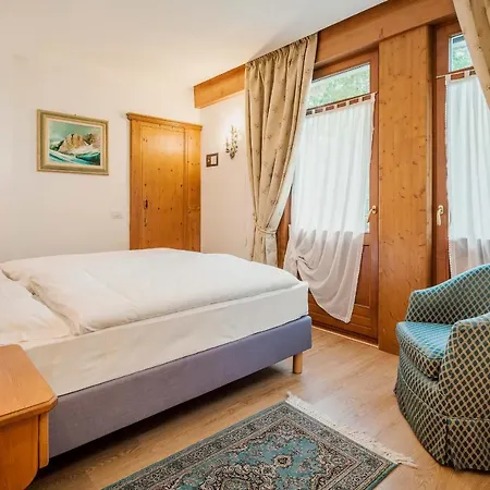 Ξενοδοχείο Franceschi Park 4*