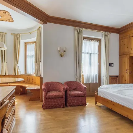 Franceschi Park Hotel