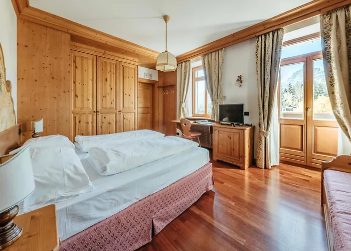 Franceschi Park Hotel 4*