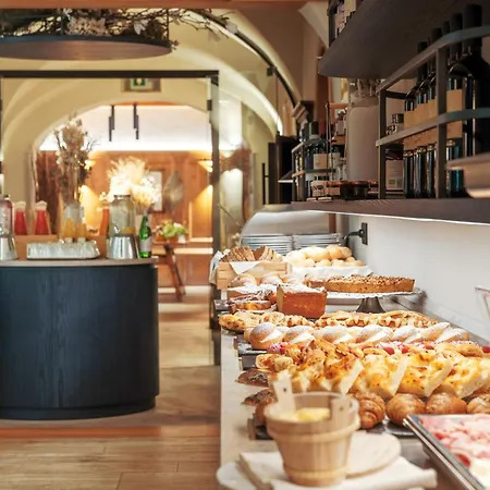 Franceschi Park Otel 4*