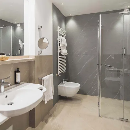 Hotell Franceschi Park 4*